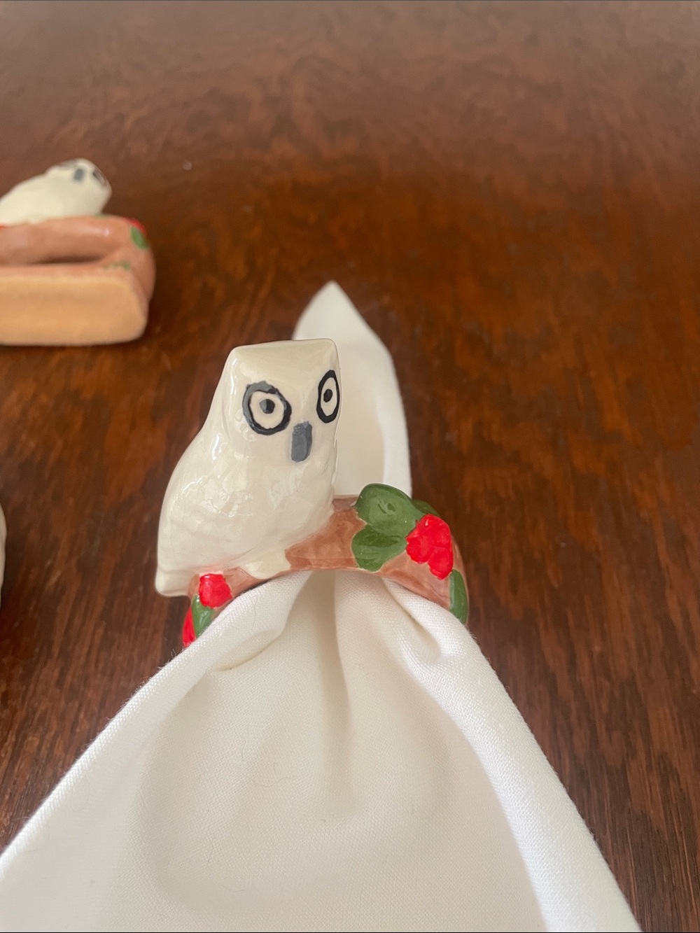 Owl Napkin Rings with Red Accents set of 6 like new